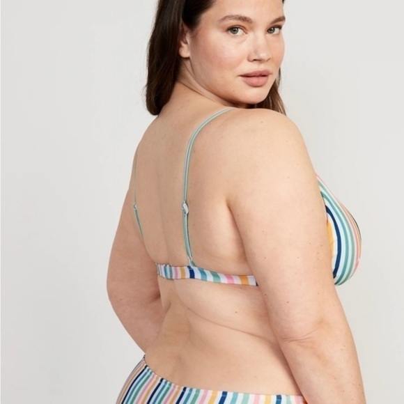 Old Navy Swim NWT Printed Triangle Bikini Swim Top for Women - Picture 9 of 9